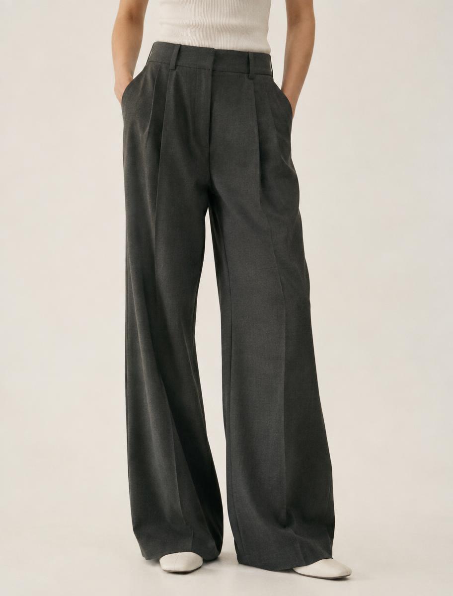 Pleated Wide Trouser